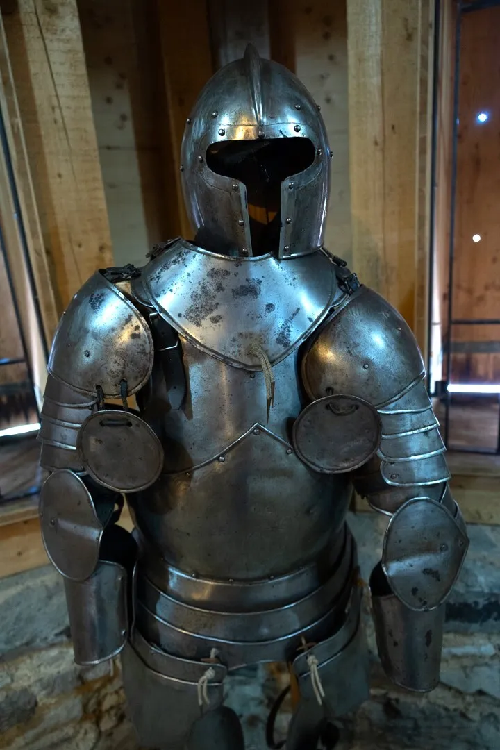 Historische Rüstung in Burg Frauenstein
