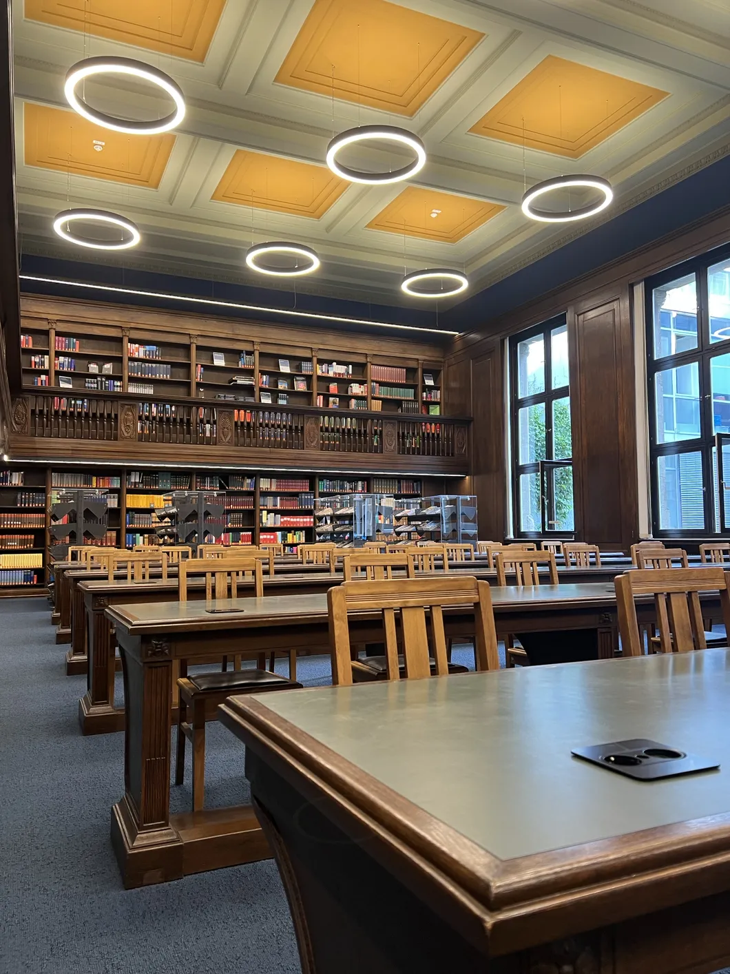 Landesbibliothek-Lesesaal